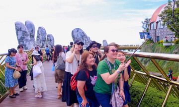 Infographic | 11 tháng năm 2025, khách quốc tế đến Việt Nam tăng 20,9%