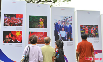 'Khoảnh khắc hạnh phúc' giữa Thủ đô ngàn năm văn hiến