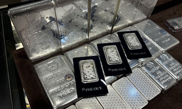 Giá bạc hôm nay 10/12/2025: Đảo chiều tăng