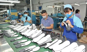 Tăng tự chủ nguồn cung để ổn định đầu ra cho công nghiệp hỗ trợ da giày