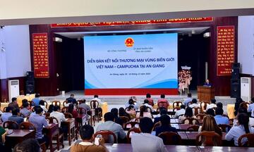 Đẩy mạnh kết nối thương mại biên giới Việt Nam - Campuchia