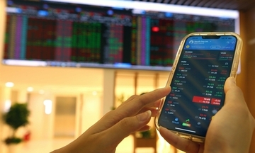 'Quân sư quạt mo' lập room VIP tư vấn chứng khoán, luật sư nói gì?