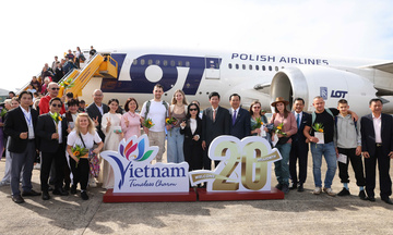 Việt Nam chính thức đón khách du lịch quốc tế thứ 20 triệu