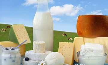 Nhập khẩu sữa tăng vọt, thị trường tiêu thụ trong nước khởi sắc