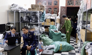 Hà Nội: Phát hiện hàng nghìn sản phẩm ‘hàng hiệu’ nghi giả mạo 