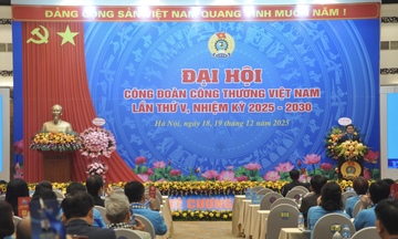 Chùm ảnh: Đại hội Công đoàn Công Thương Việt Nam lần thứ V  