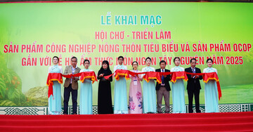 Tinh hoa 16 tỉnh hội tụ tại Hội chợ OCOP Tây Nguyên 2025