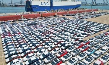 Infographic | Tình hình nhập khẩu ô tô nguyên chiếc 11 tháng năm 2025