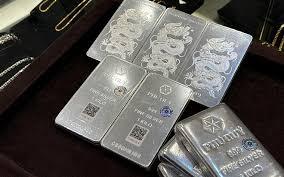 Giá bạc hôm nay 24/12/2025: Liên tục tăng