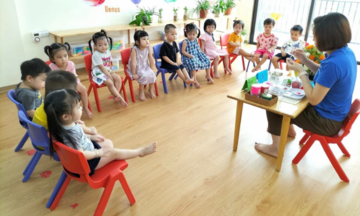 Mỗi giáo viên mầm non không kiêm nhiệm quá 2 nhiệm vụ