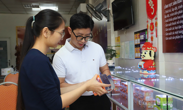 Hà Tĩnh: Thị trường pháo hoa quốc phòng nhộn nhịp từ sớm