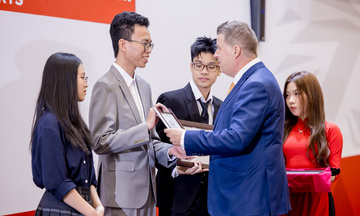 Cơ hội giành học bổng “khủng”, nhận bằng Anh Quốc chính quy năm 2026 