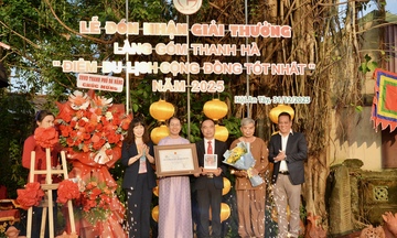 Làng gốm Thanh Hà là điểm du lịch cộng đồng tốt nhất năm 2025