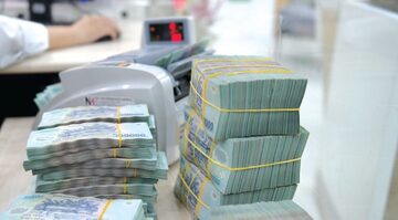 Infographic | Thu ngân sách nhà nước tăng 30,9%, bằng 121,9% dự toán