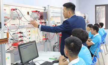 Hướng nghiệp, phân luồng: Khi ‘nút thắt’ bằng cấp chưa được tháo gỡ