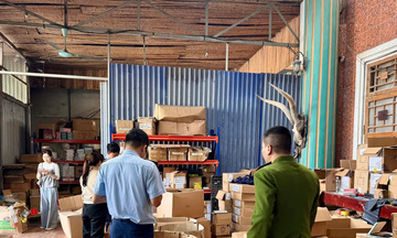 Ninh Bình: Xử phạt hộ kinh doanh đồ chơi trẻ em không rõ nguồn gốc