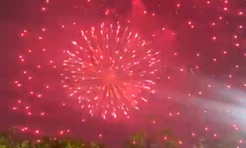 Sau đêm pháo hoa, đường phố Hà Nội thông thoáng trong sáng đầu năm 