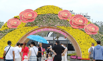 Rộn ràng không khí du xuân tại Festival Sa Đéc