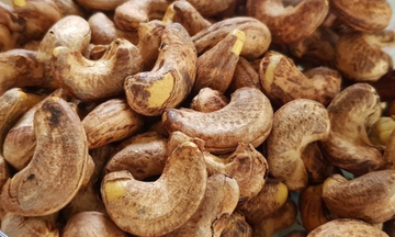 Nhập khẩu hạt điều vượt 4,2 tỷ USD, giá nguyên liệu tiếp tục leo thang