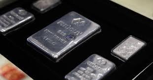 Giá bạc hôm nay 5/1/2026: Bạc ổn định sau giảm sâu