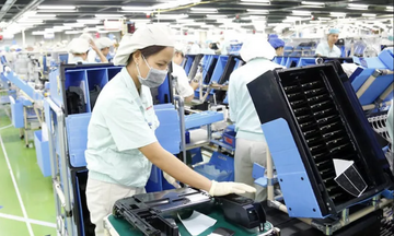 Infographic | GRDP tăng 8,16%, dịch vụ là trụ đỡ của kinh tế Thủ đô