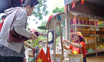 Đưa bản sắc văn hóa xứ Nghệ vào sản phẩm công nghiệp nông thôn