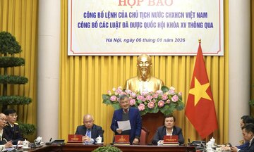 Công bố lệnh của Chủ tịch nước về các luật về thuế, đầu tư và thương mại điện tử