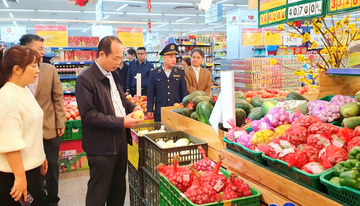 Thành phố Huế: Siết chặt, kiểm soát thị trường trước và sau Tết