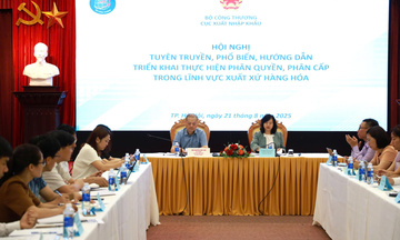 Bộ Công Thương đẩy mạnh phân cấp, phân quyền lĩnh vực xuất nhập khẩu