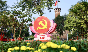 Đi giữa ngày hội lớn của đất nước