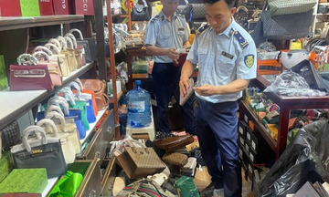 Đà Nẵng lồng ghép chống buôn lậu vào hoạt động Khu thương mại tự do