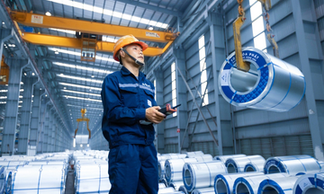 Sản lượng kỷ lục, giá thép tăng tốc, HPG bứt phá khỏi vùng tích lũy