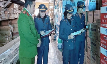 Thanh Hóa: Bắt giữ 320 cây bắn keo silicone không nguồn gốc xuất xứ