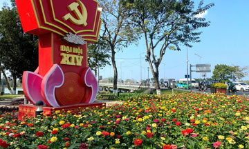 Thành phố Huế: Rực rỡ cờ hoa trước thềm Đại hội XIV của Đảng