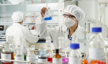 Ban hành 3 nghị định, 2 thông tư thi hành Luật Hoá chất, không để gián đoạn sản xuất