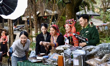 Lai Châu doanh thu hàng trăm triệu đồng từ  livestream bán hàng 