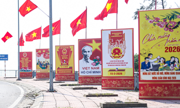 Hà Tĩnh rực cờ hoa chào mừng Đại hội XIV của Đảng