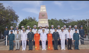 Quân và dân đặc khu Trường Sa hướng về Đại hội XIV của Đảng