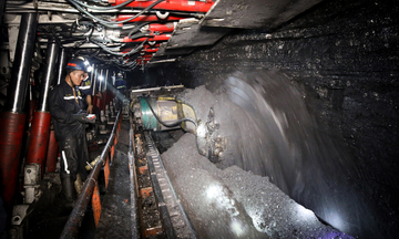 Quảng Ninh: Sôi nổi thi đua lao động, sản xuất chào mừng Đại hội XIV