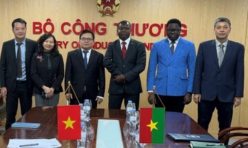 Thứ trưởng Trương Thanh Hoài nêu giải pháp thúc đẩy hợp tác Việt Nam - Burkina Faso 
