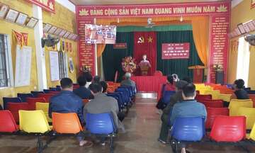 Người dân Hà Tĩnh hướng về Đại hội XIV qua màn ảnh nhỏ