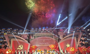 Hải Phòng: Rực rỡ pháo hoa, lan tỏa niềm tin vào Đại hội XIV của Đảng