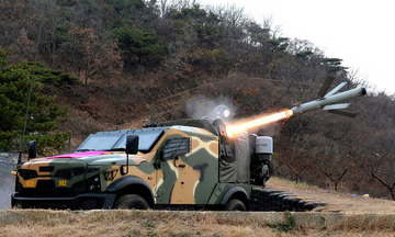 Hé lộ vũ khí vẫn ‘nghe lệnh’ con người khi đã rời bệ phóng?