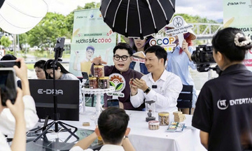 200.000 đơn hàng nhang, trầm được bán trên TikTok Shop trong tháng 12