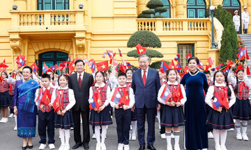 Tổng Bí thư Tô Lâm chủ trì lễ đón Tổng Bí thư, Chủ tịch nước Lào Thongloun Sisoulith