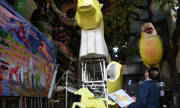 Cận cảnh hậu trường sản xuất linh vật ngựa Đường hoa Nguyễn Huệ Tết 2026