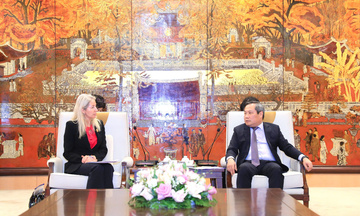 Hà Nội trao đổi với Tập đoàn Ford Motor về chính sách giao thông xanh