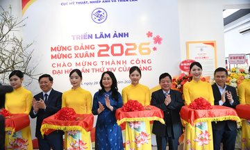 Hà Nội: Triển lãm 100 bức ảnh Mừng Đảng, Mừng Xuân 2026