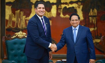 Thủ tướng đề nghị doanh nghiệp Thụy Điển tăng tỷ lệ nội địa hóa tại Việt Nam