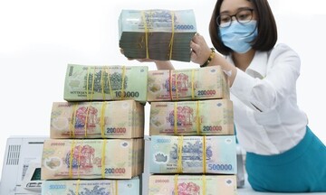 Làn sóng tăng lãi suất tiền gửi lan rộng, chu kỳ tiền rẻ kết thúc?